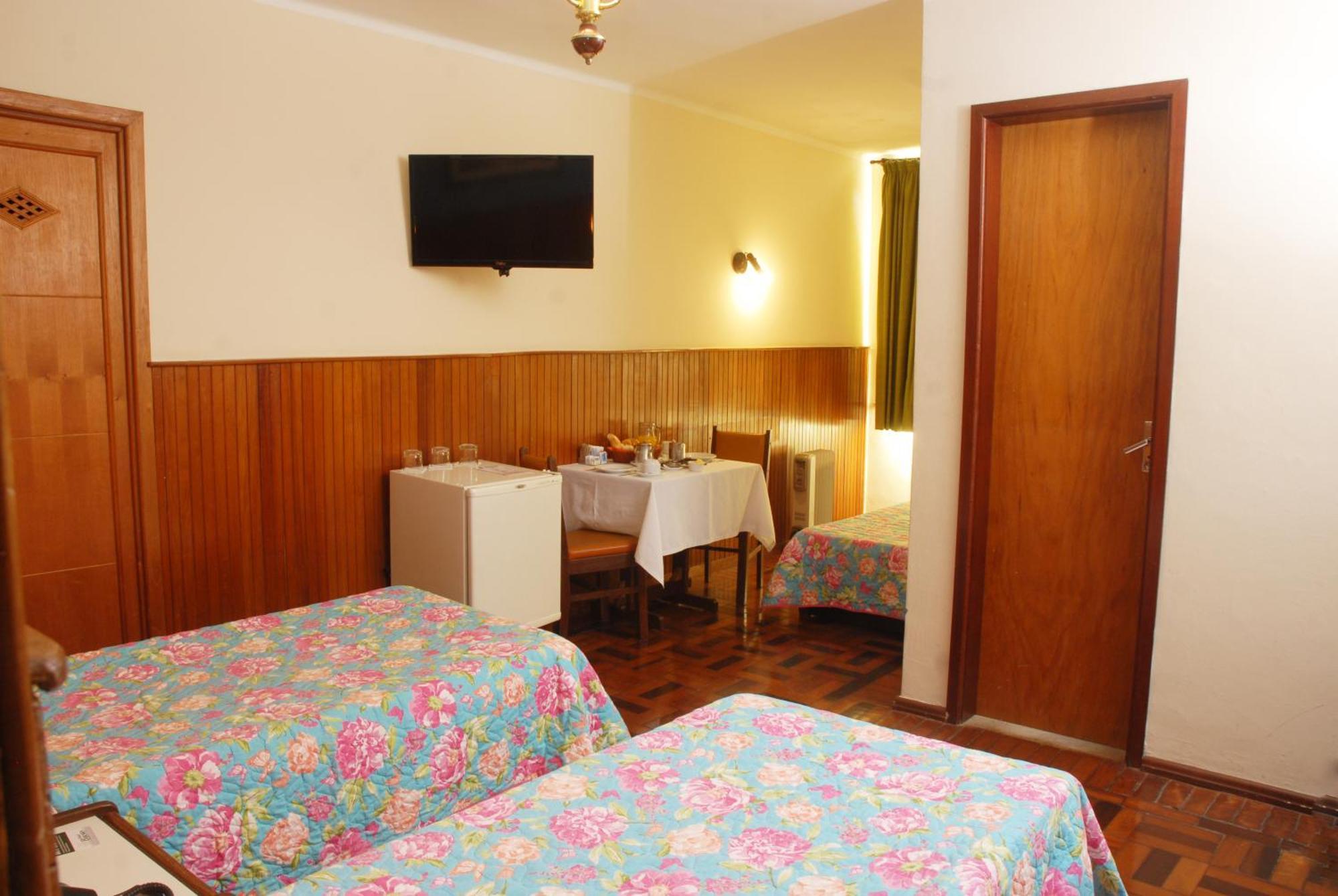 Hotel Bucsky نوفا فريبورغو الغرفة الصورة